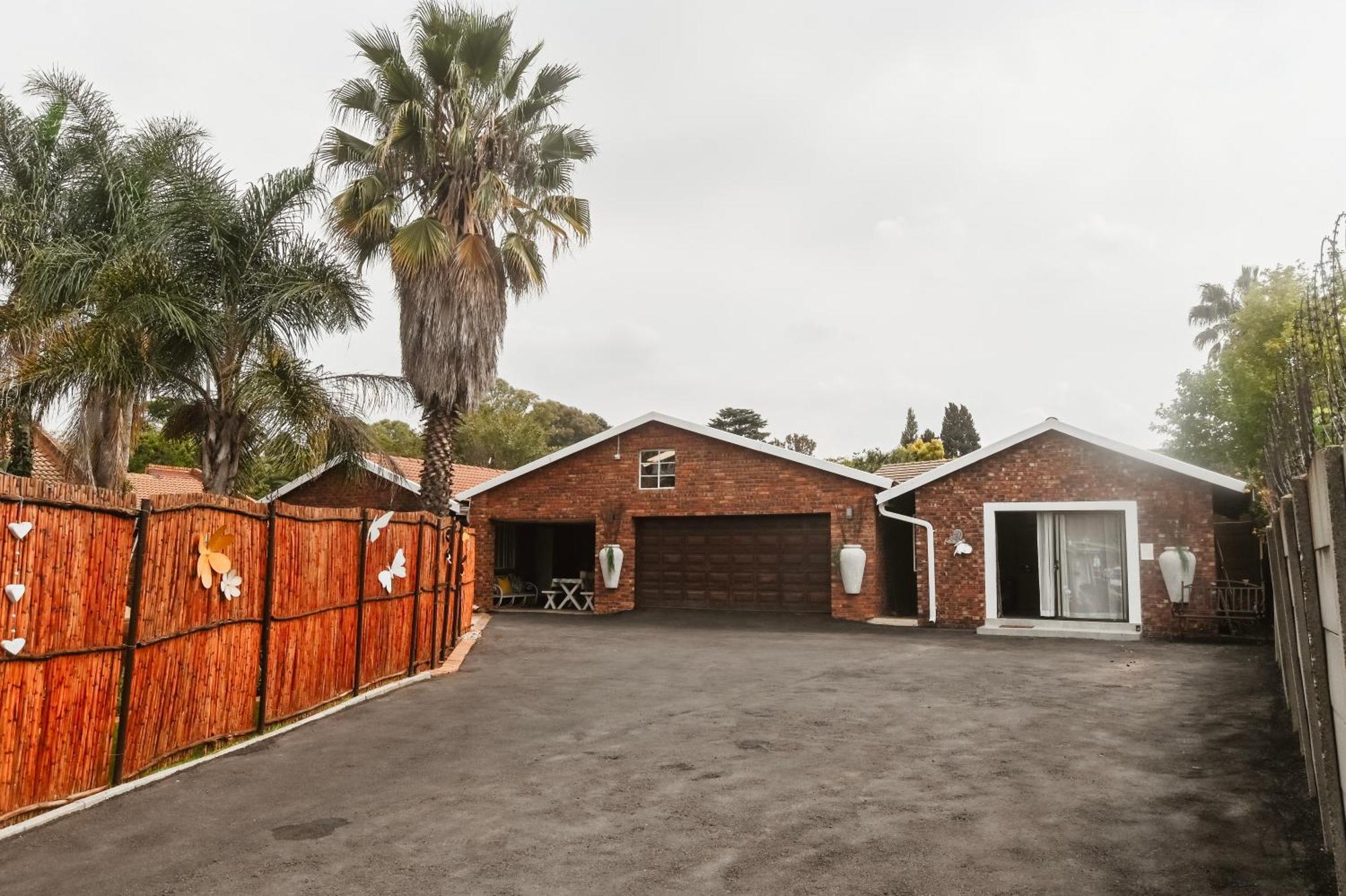 Zhantique Guest House 1- Unit 5 Boksburg Exterior photo